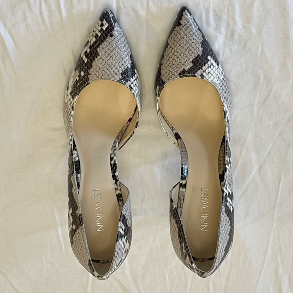 Nine West Shoes - Nine West Snake Skin Heels